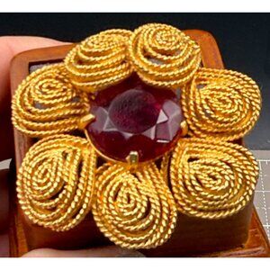 Vintage Brooch Glower Red Faceted Glass Center Stone Flower 2.25"